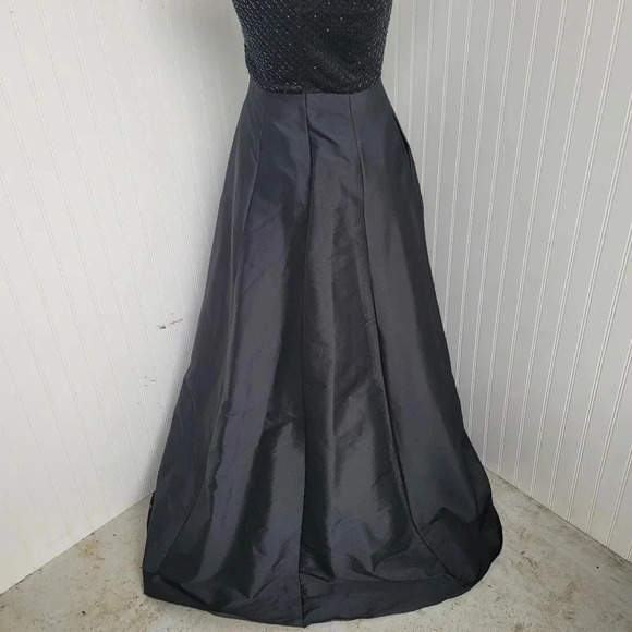 Adrianna Papell Short Sleeved Beaded Long Taffeta High Low Skirt Dress Silk Sz 2 - Picture 9 of 11